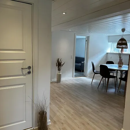 Apartment Skon Med Egen Terrasse Og Have Taet Pa Centrum I Skagen